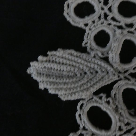 Gorgeous Handmade Vintage Crochet Doily - Picture 3 of 8